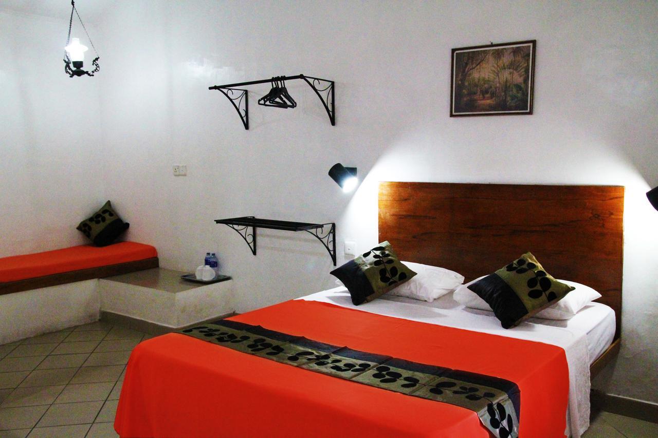 Hotel Dambulu Oya Family Park Dambulla Exterior foto
