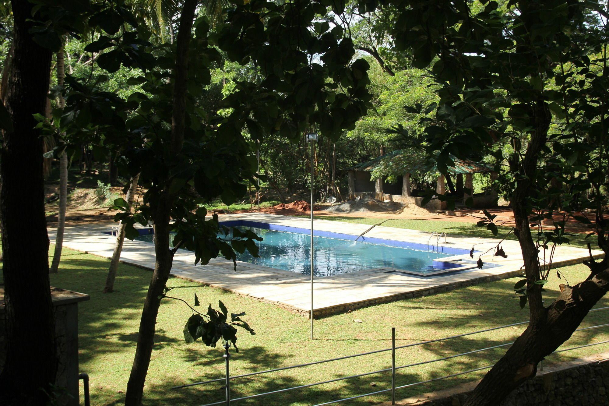 Hotel Dambulu Oya Family Park Dambulla Exterior foto